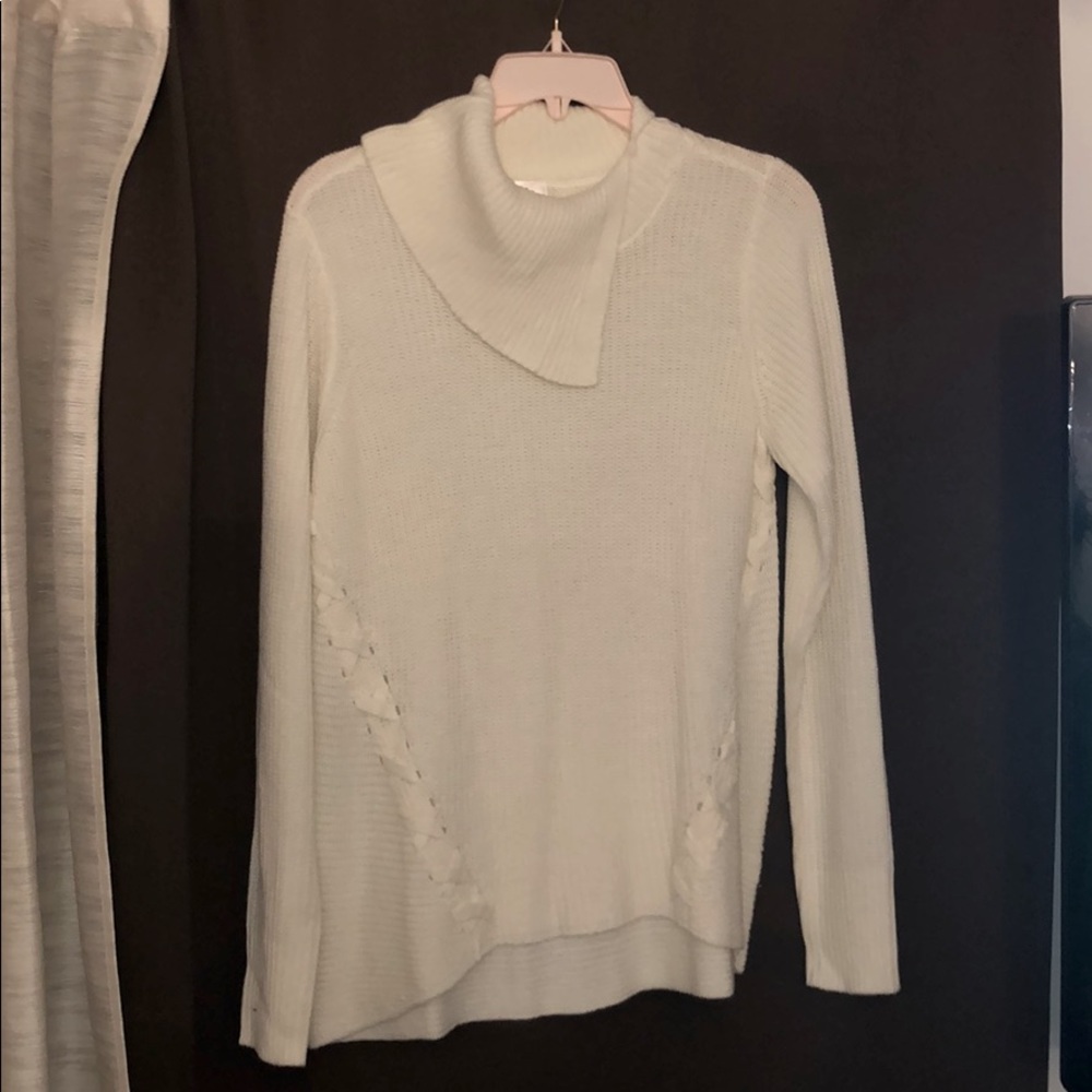White Dress Barn sweater NWOT never worn!